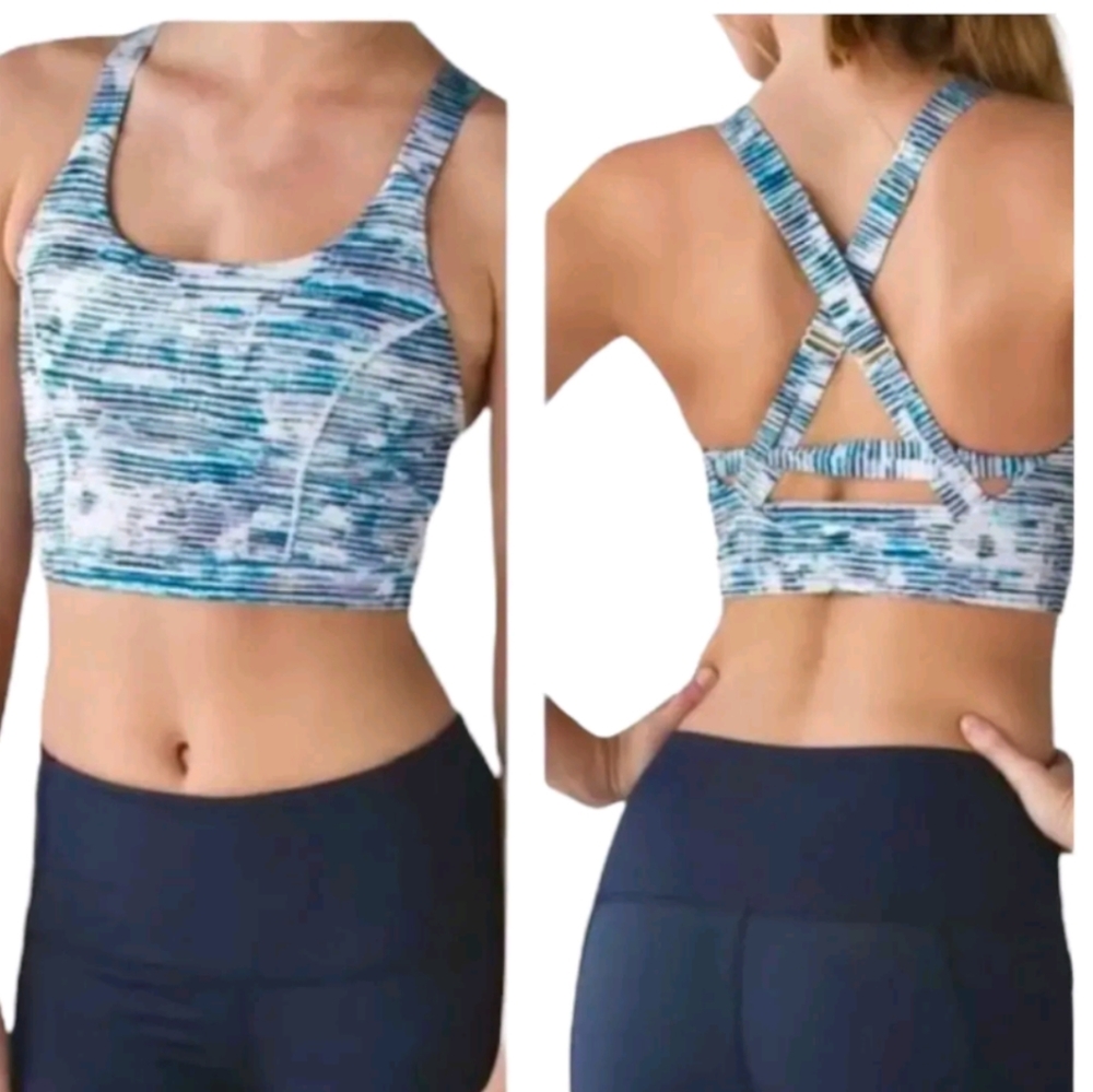 Lululemon pure practice sports bra in blurry belle multi/sea mist size 6. Cute